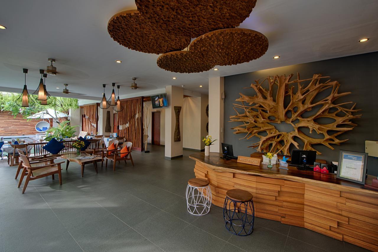 Natya Hotel Джили Трауанган Екстериор снимка
