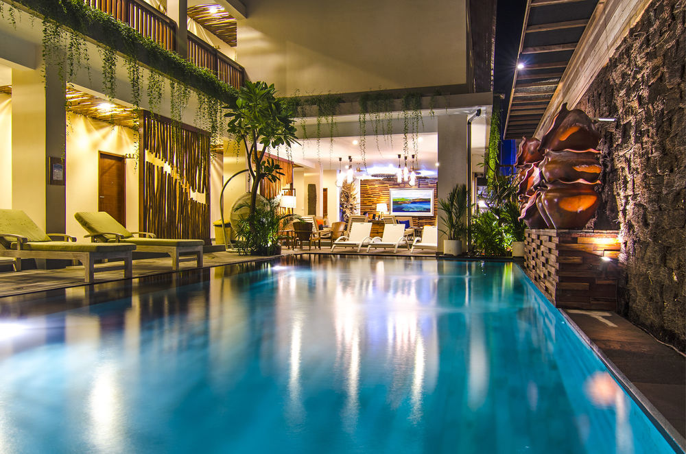 Natya Hotel Джили Трауанган Екстериор снимка